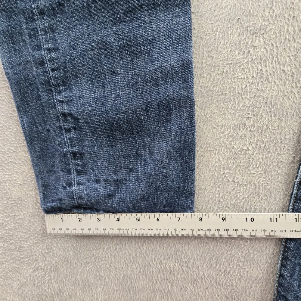 Levis *please carefully